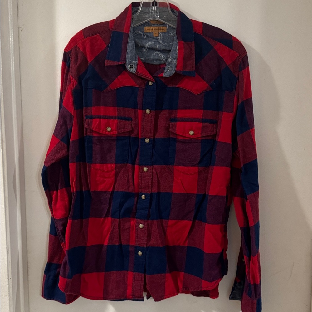 Classic Black and White Plaid Button-Down Shirt